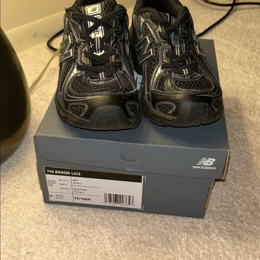 New Balance Kids' Black Sneakers with Bungee Laces